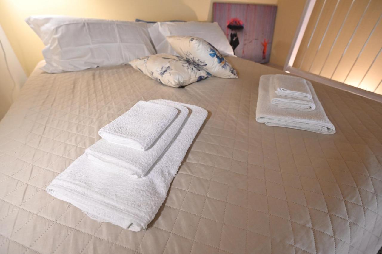Aura Loving Home Con 4 Posti Letto, Cucina Completa, Terrazzo Ed Un Grande Parco Verde Serravalle d'Asti Εξωτερικό φωτογραφία
